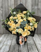 Букет цветов из:  Розы и Лизиантусы в Беседы