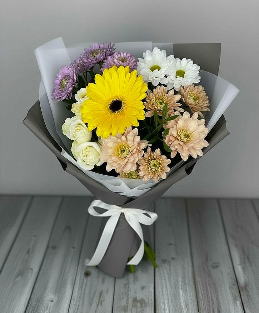 Букет цветов из: Розы, Герберы и Хризантемы в Беседы