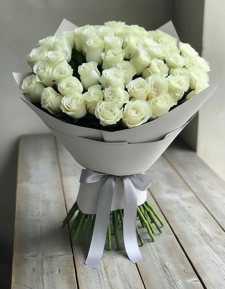 Букет 35 Белых роз в Беседы