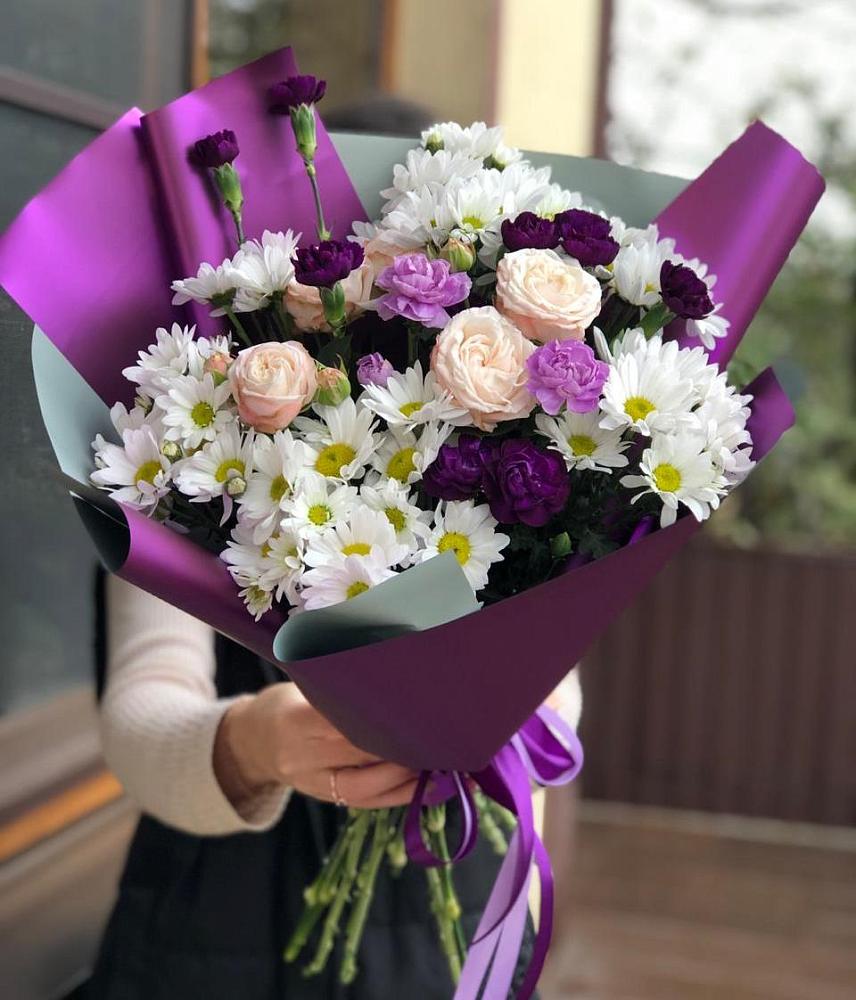 Букет цветов из: Хризантемы, Гвоздики и Розы в Беседы