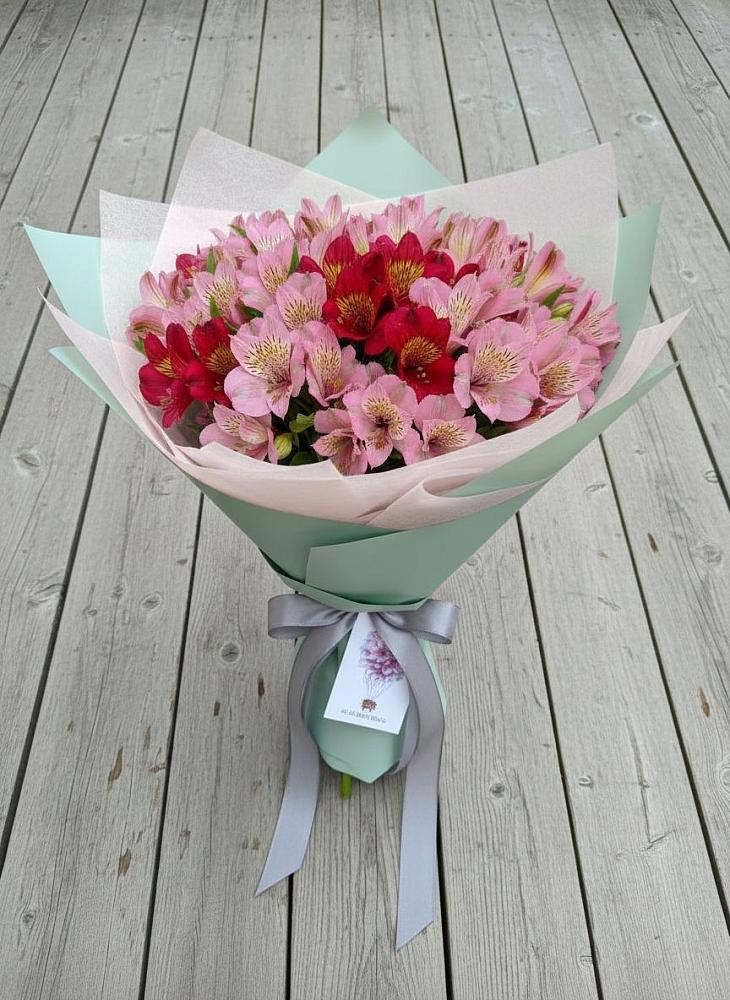 Букет цветов из: Альстромерии в Беседы