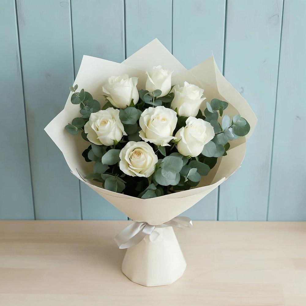 Букет Белые розы в Эвкалипте в Беседы