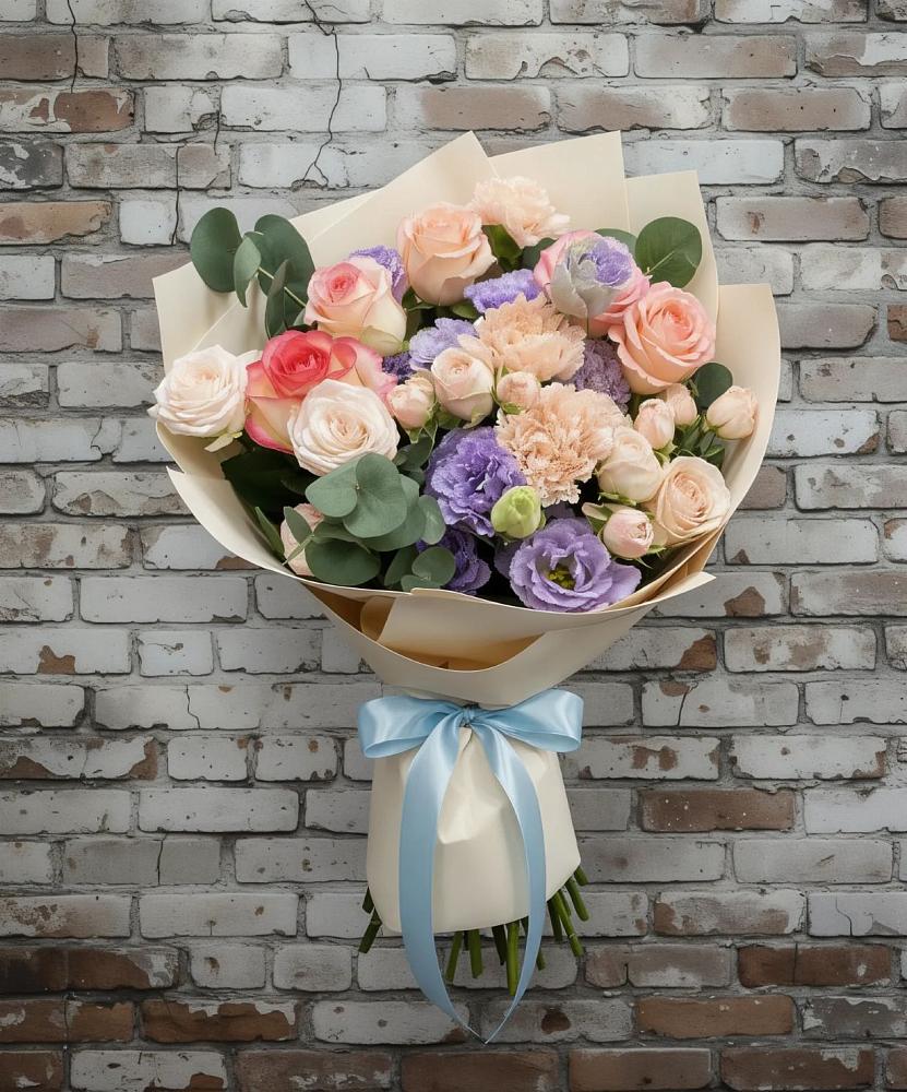 Букет цветов из: Розы, Лизиантусы и Гвоздики в Беседы