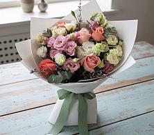 Букет цветов из:  Розы, Лизиантусы и Гвоздики в Беседы