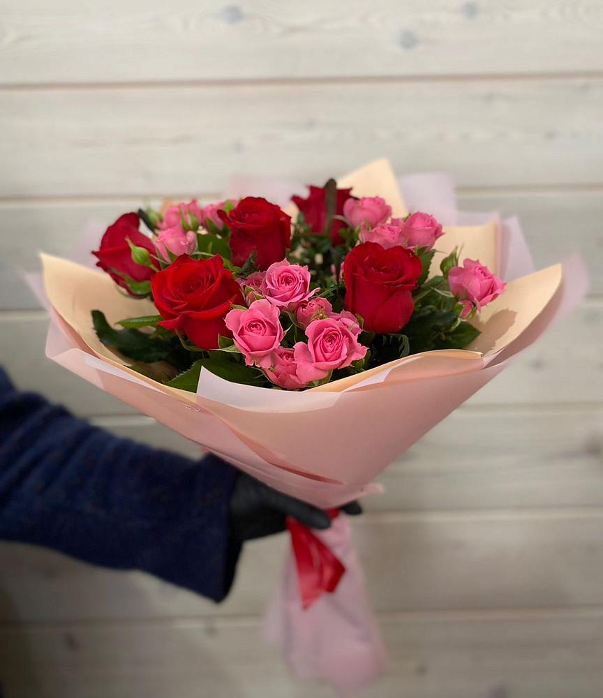 Букет цветов из: Розы в Беседы