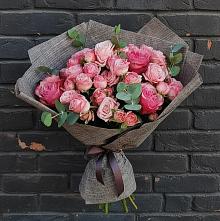 Букет цветов из:  Розы в Беседы